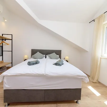 Silent Luxury Apartment