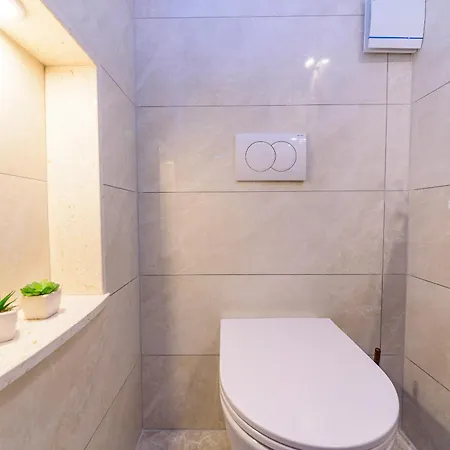 Silent Luxury Apartment Bol