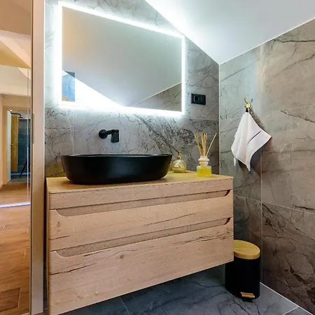 Apartment Silent Luxury