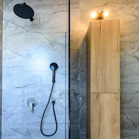 Silent Luxury Apartment *