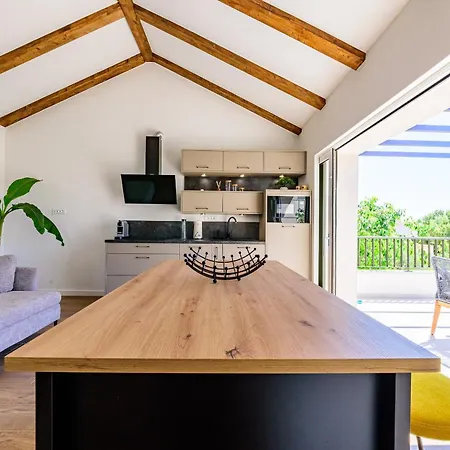 Apartment Silent Luxury
